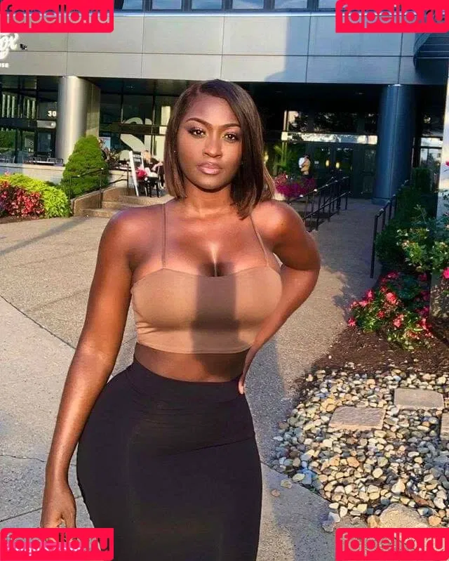 Babeth Lando Onlyfans Photo Gallery 