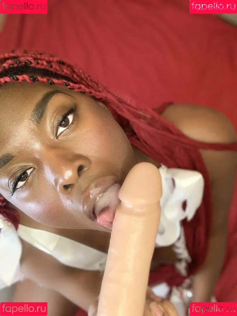 nikkynyxx Onlyfans Photo Gallery 