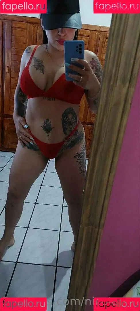 nicoleebe Onlyfans Photo Gallery 