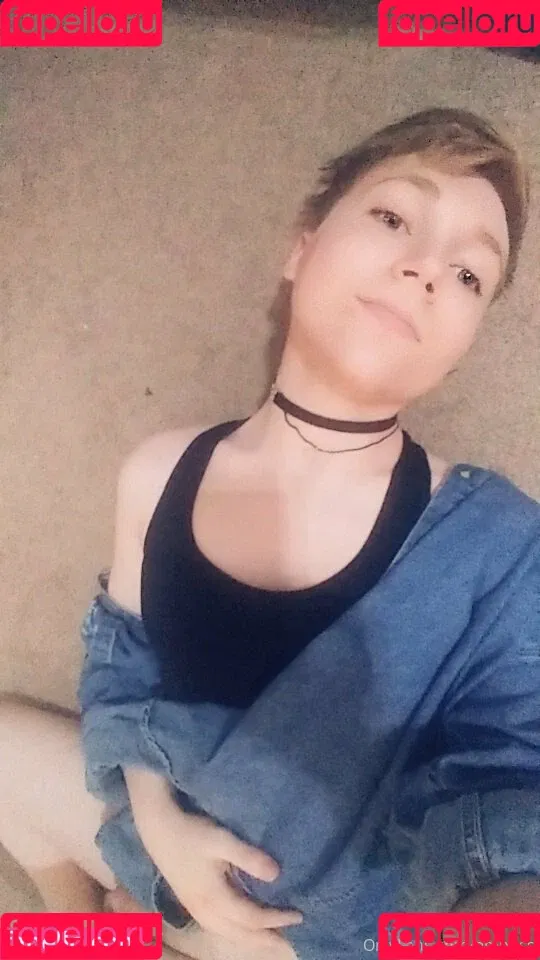 embitss Onlyfans Photo Gallery 