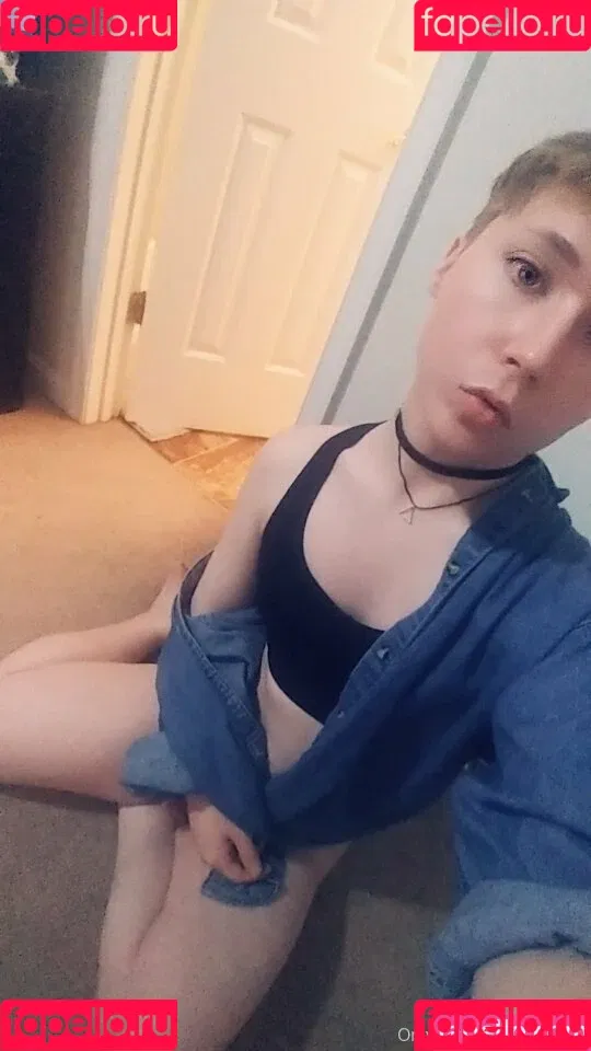 embitss Onlyfans Photo Gallery 