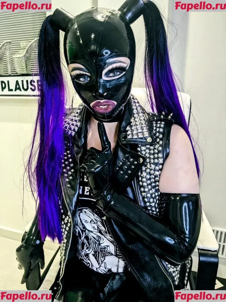 Empress Poison Onlyfans Photo Gallery 