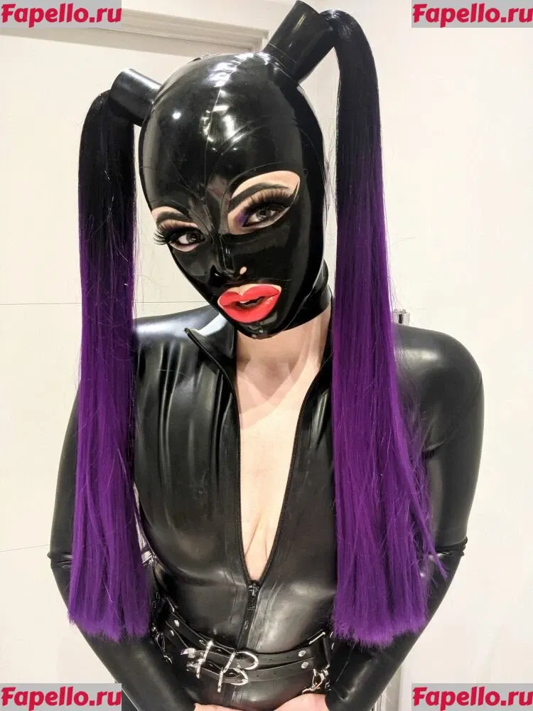 Empress Poison Onlyfans Photo Gallery 