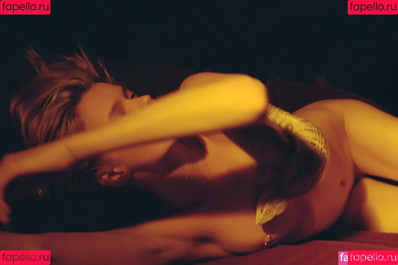 Abbey Lee Kershaw Onlyfans Photo Gallery 