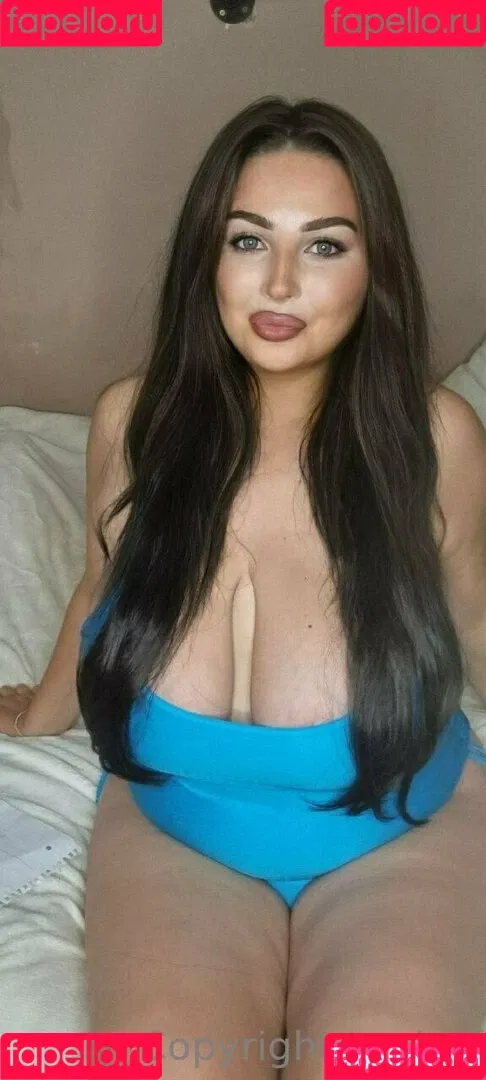 uktittygoddess Onlyfans Photo Gallery 