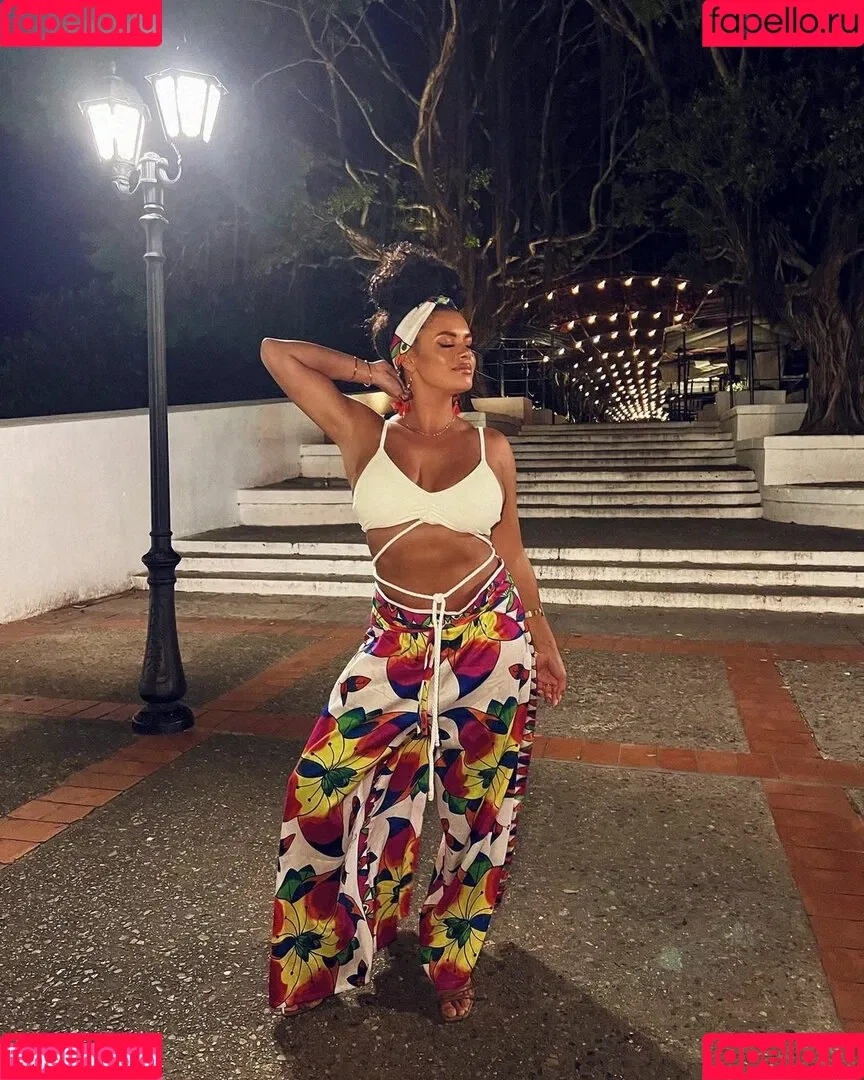 Joy Taylor Onlyfans Photo Gallery 