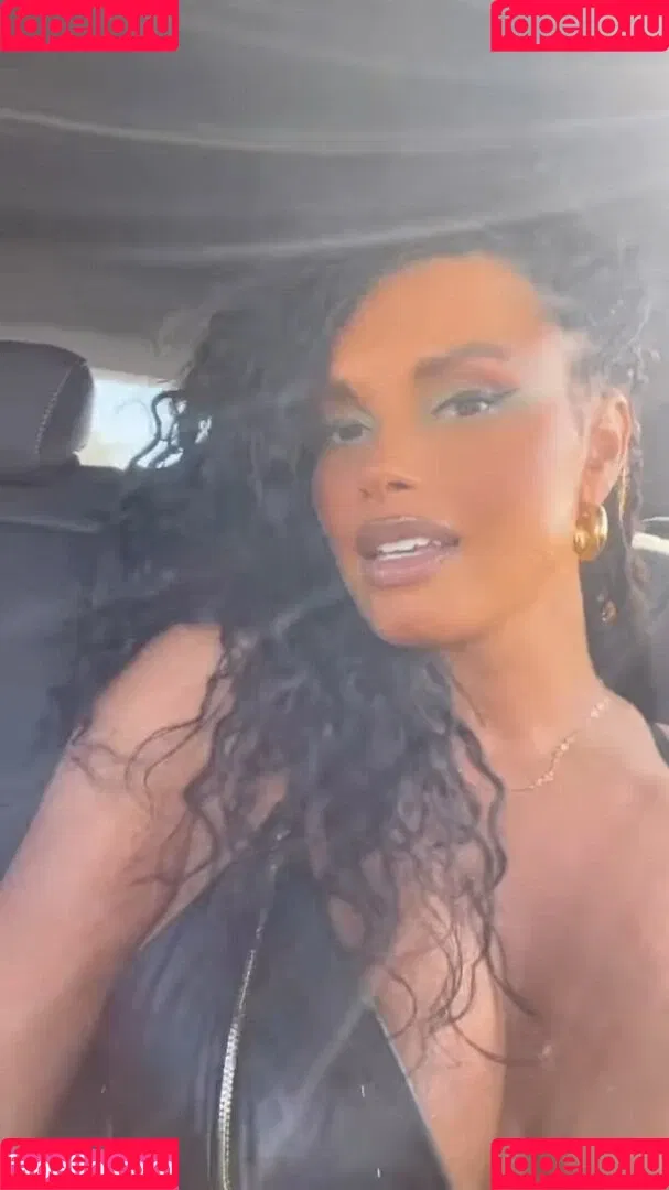 Joy Taylor Onlyfans Photo Gallery 