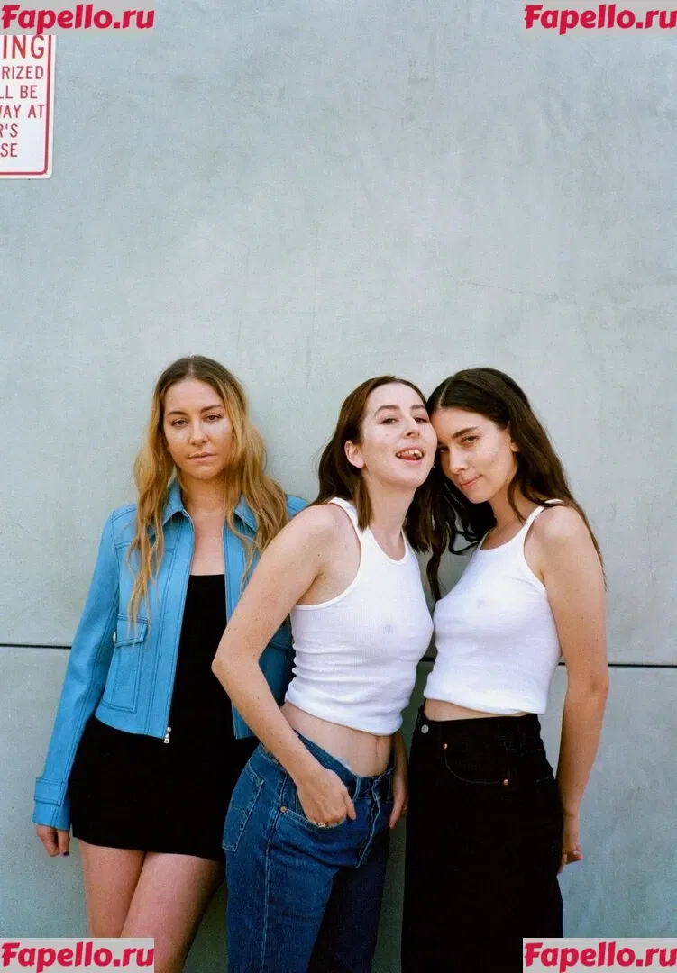 Haim Sisters Onlyfans Photo Gallery 