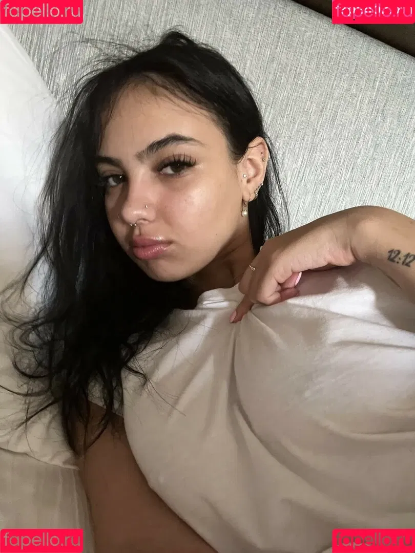 Emilia Onlyfans Photo Gallery 