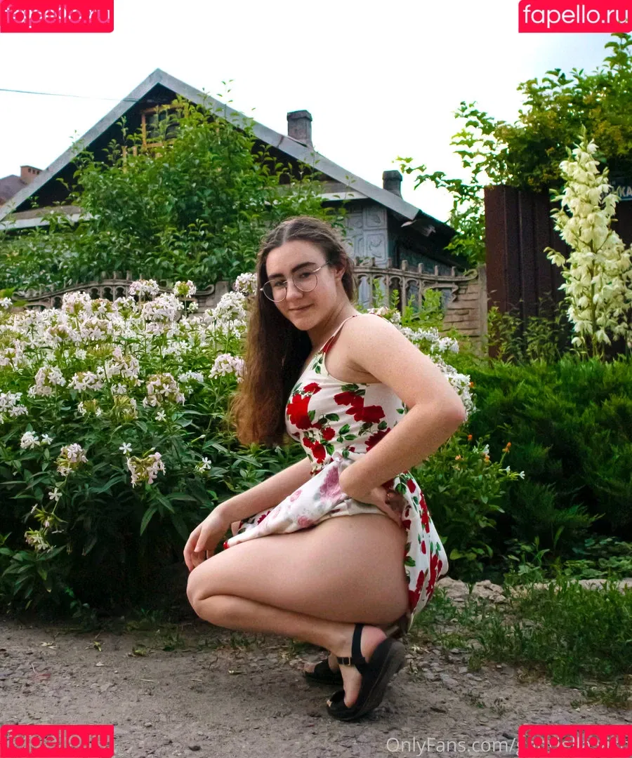 gabriella.vish Onlyfans Photo Gallery 