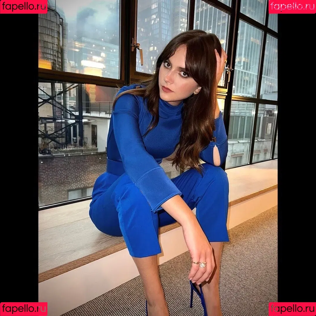 Emilia Jones Onlyfans Photo Gallery 