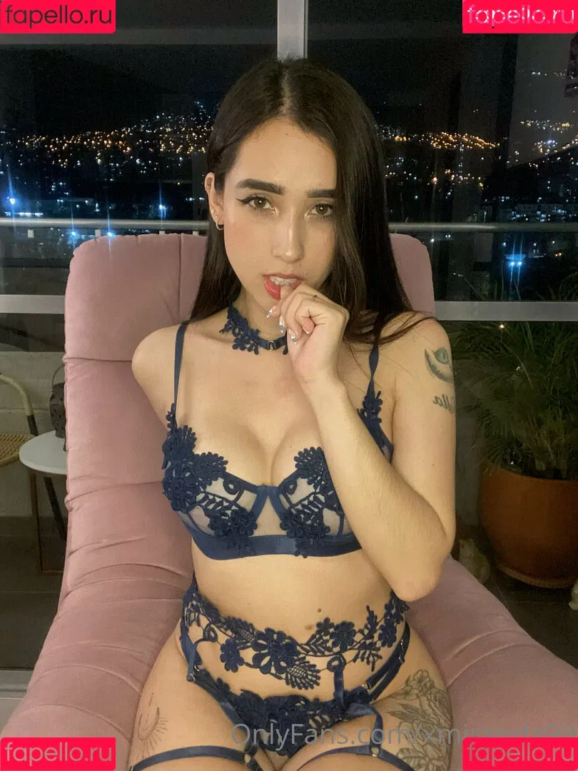 xmiranda99 Onlyfans Photo Gallery 