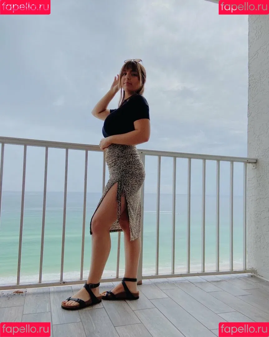 Sierra Bellingar Onlyfans Photo Gallery 