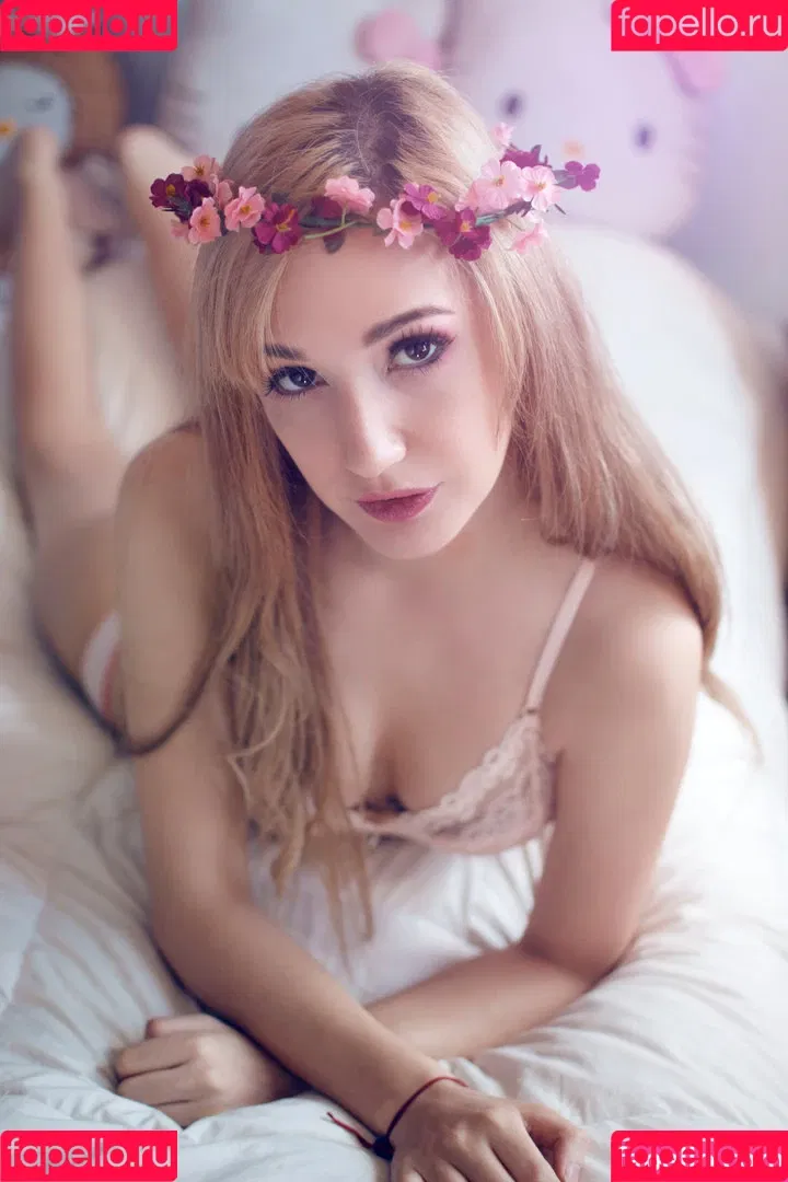 Lula Bon Tsukino Onlyfans Photo Gallery 