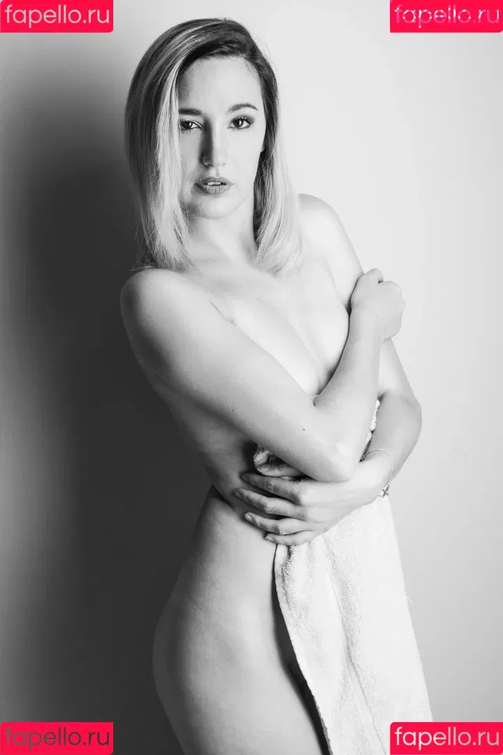 Lula Bon Tsukino Onlyfans Photo Gallery 