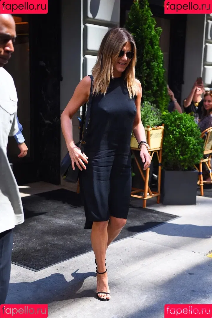 Jennifer Aniston Onlyfans Photo Gallery 