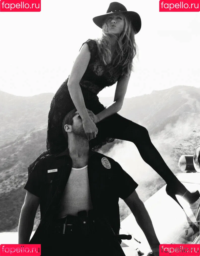 Jennifer Aniston Onlyfans Photo Gallery 