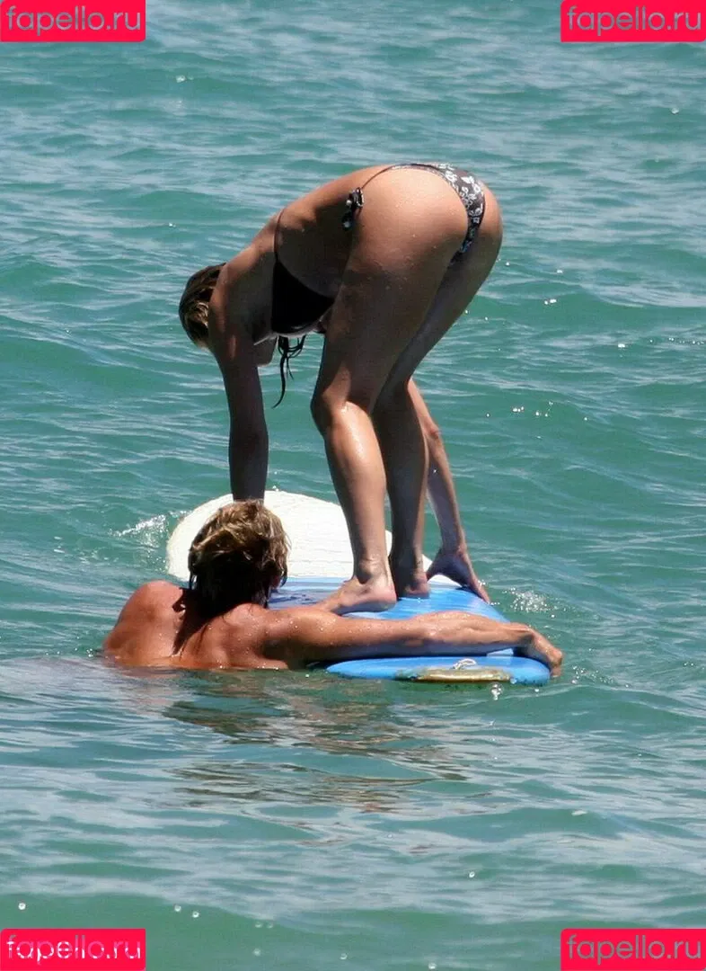 Jennifer Aniston Onlyfans Photo Gallery 