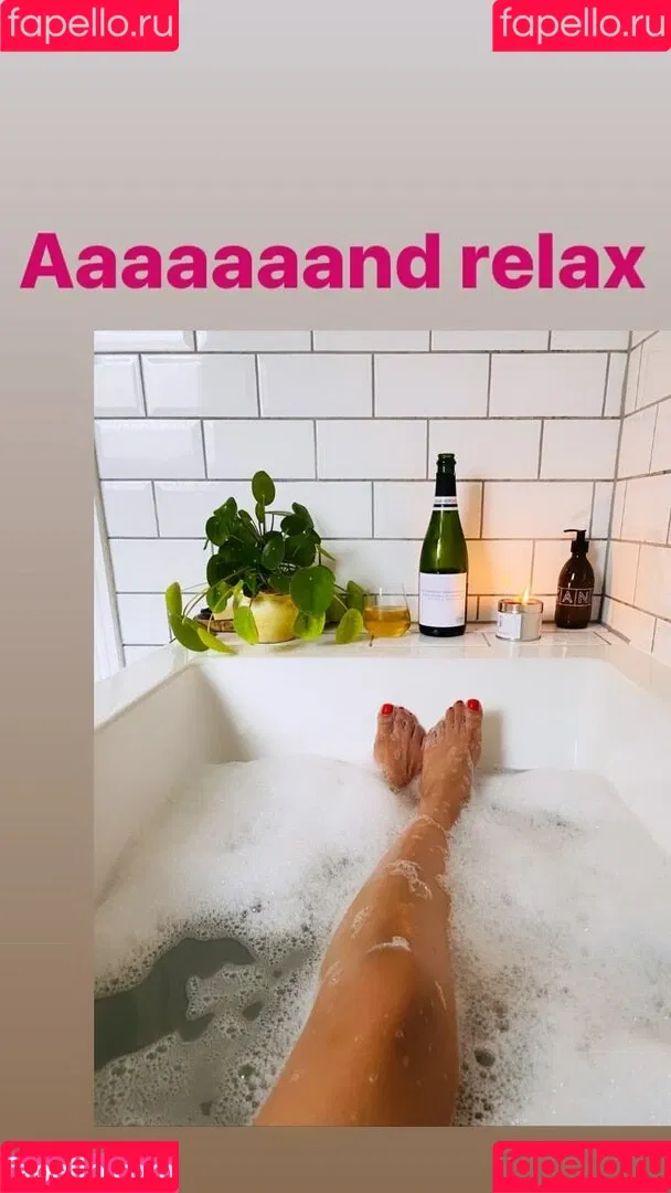 Anita Rani Onlyfans Photo Gallery 