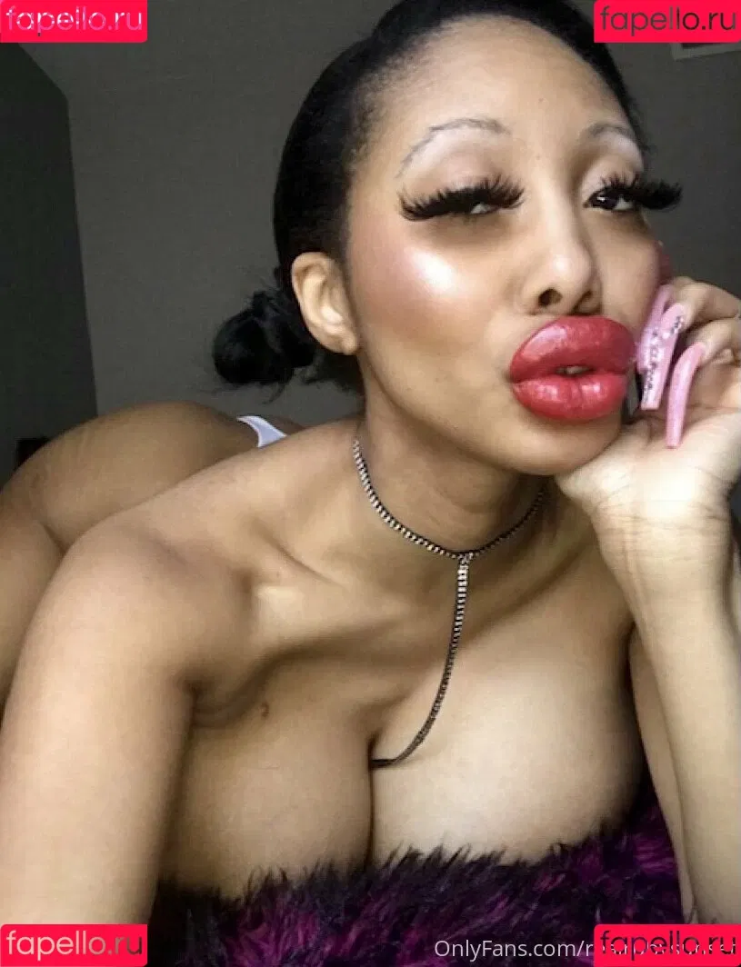 realrubysunset Onlyfans Photo Gallery 