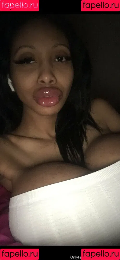 realrubysunset Onlyfans Photo Gallery 
