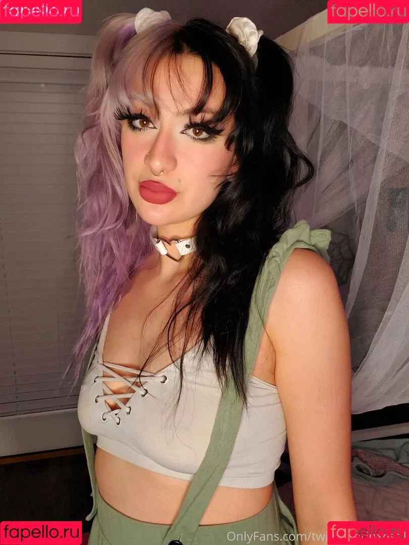 twilightprinxess1 Onlyfans Photo Gallery 