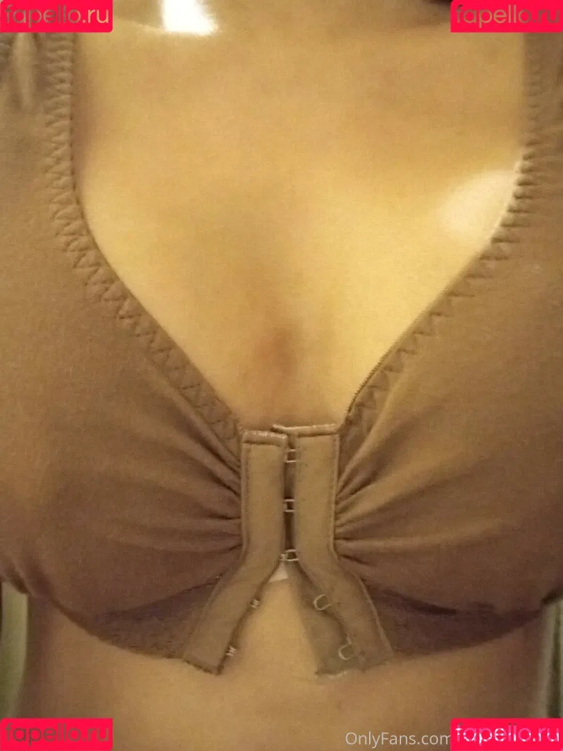 Priya Anjali Rai Onlyfans Photo Gallery 