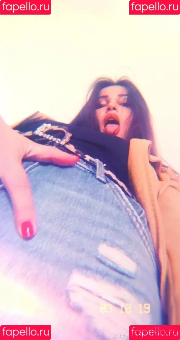alyssia_kent Onlyfans Photo Gallery 
