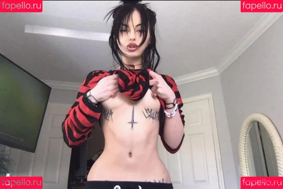 LilithLevisis Onlyfans Photo Gallery 