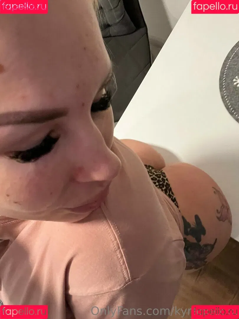 kyrahotxxx Onlyfans Photo Gallery 