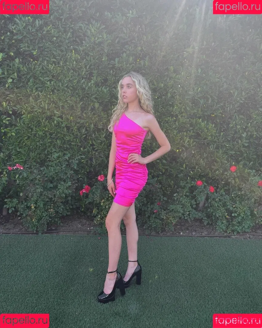 Jenna Davis Onlyfans Photo Gallery 