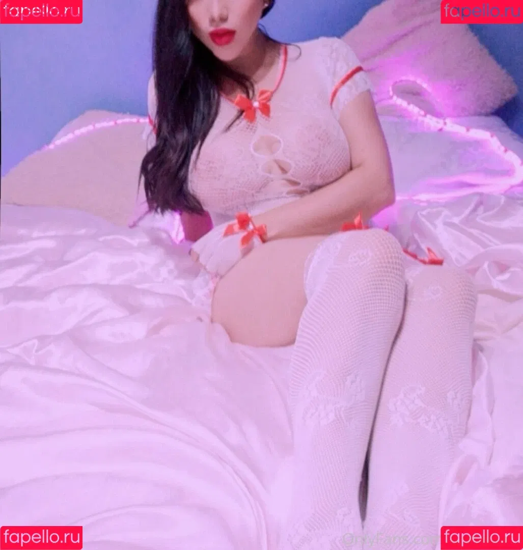 Annie Luminoso Onlyfans Photo Gallery 