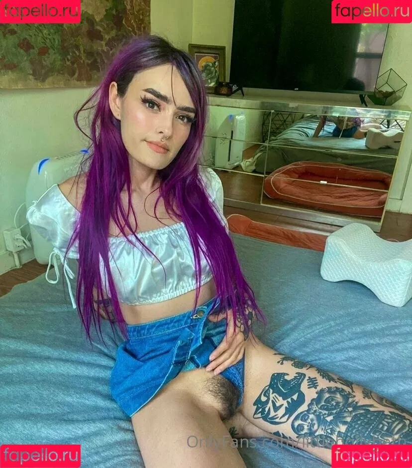 Littlehollybeth Onlyfans Photo Gallery 