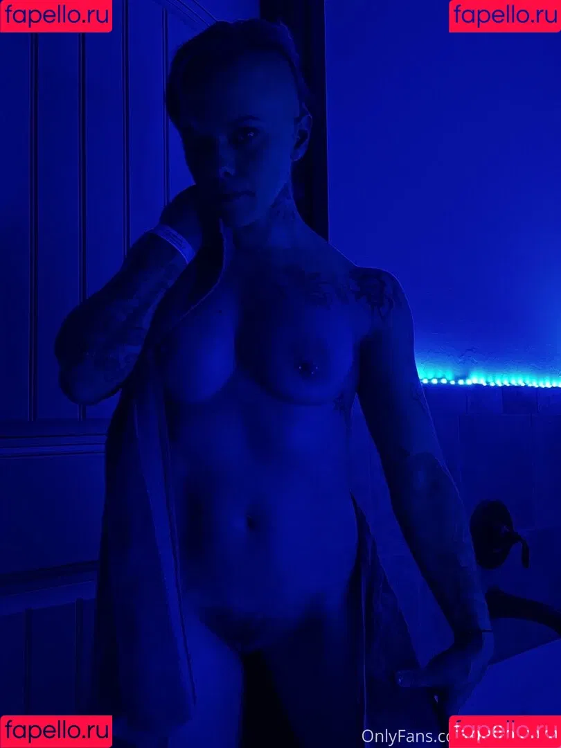 vonvenom Onlyfans Photo Gallery 