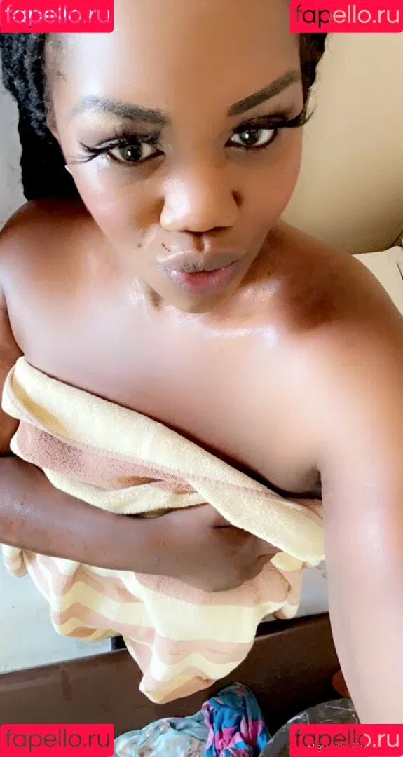beverlyblue3x Onlyfans Photo Gallery 