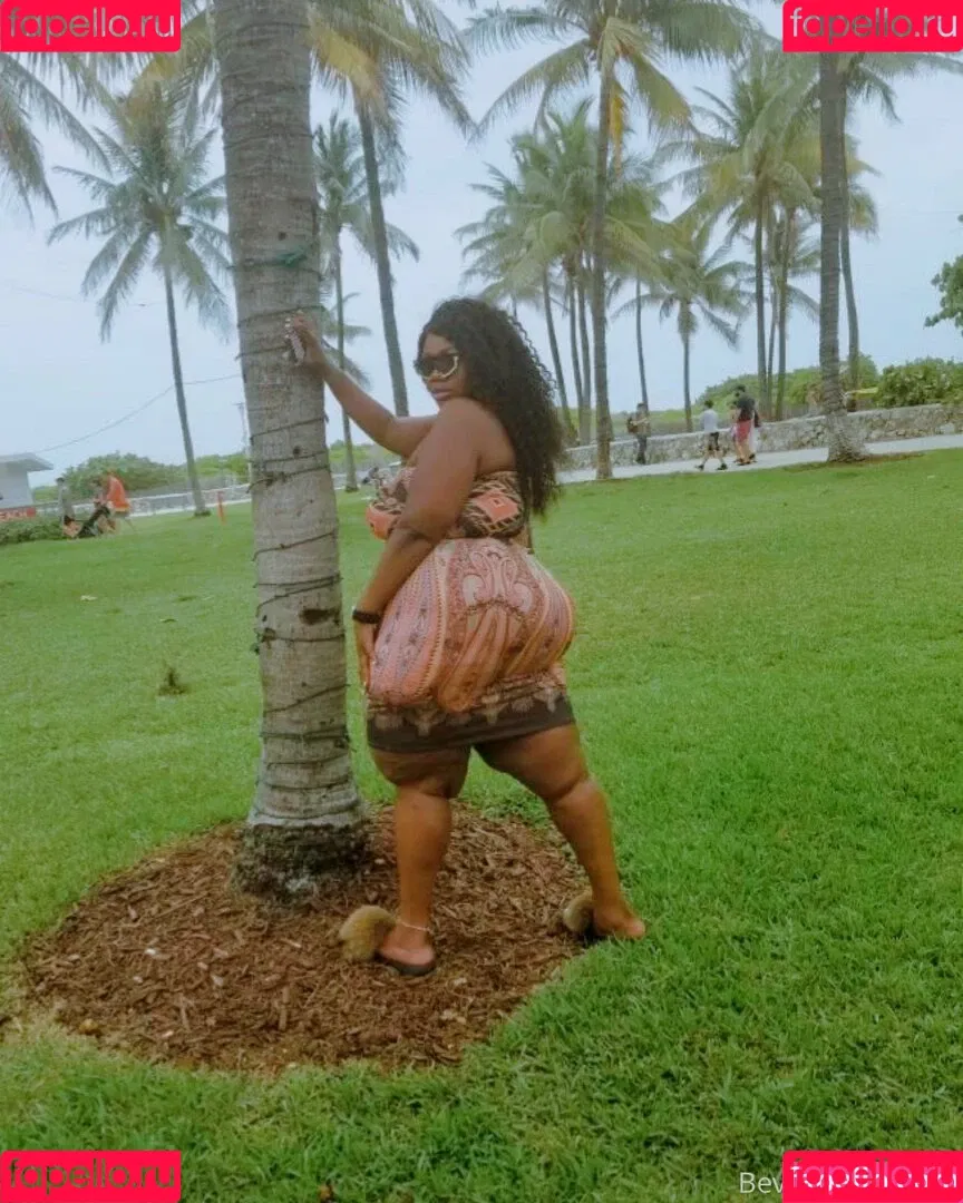 beverlyblue3x Onlyfans Photo Gallery 
