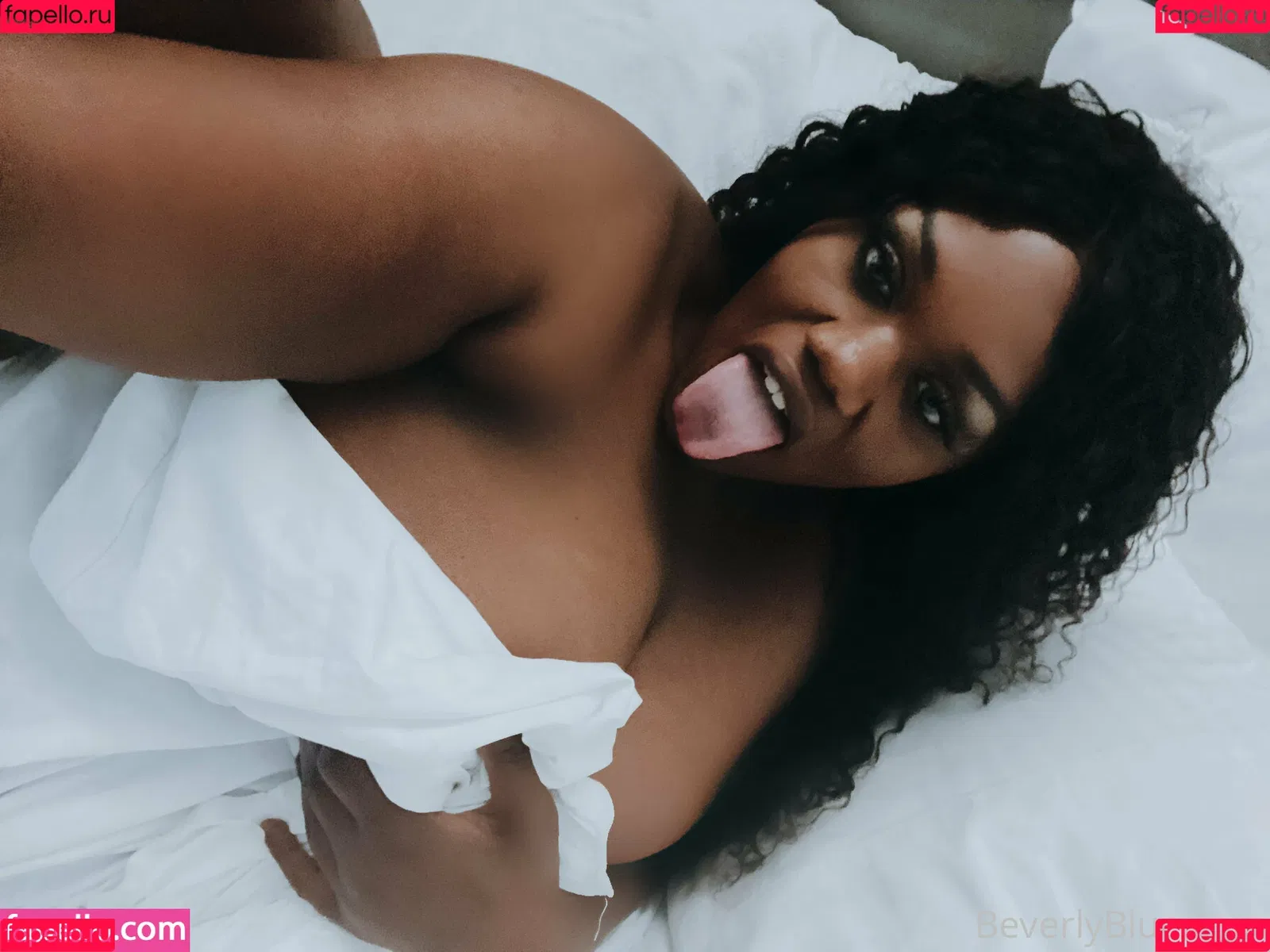 beverlyblue3x Onlyfans Photo Gallery 