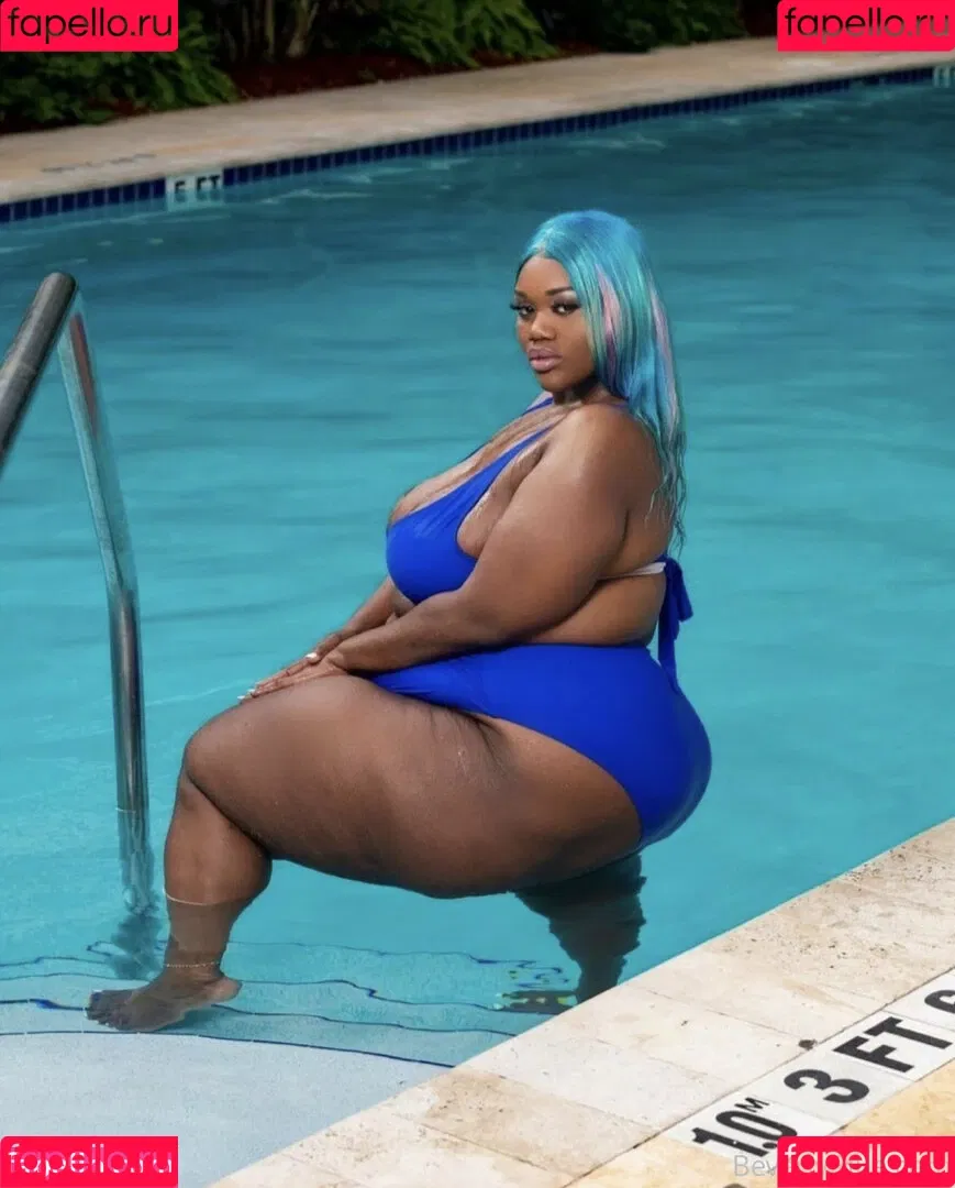 beverlyblue3x Onlyfans Photo Gallery 
