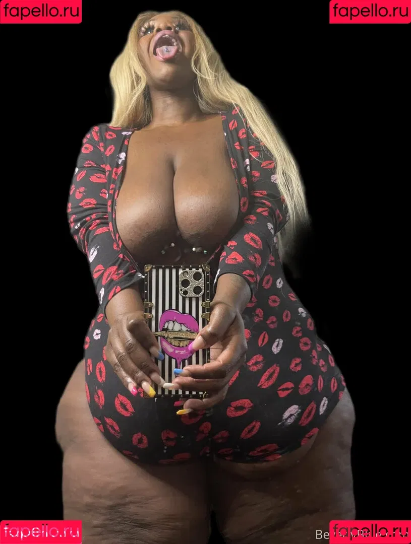 beverlyblue3x Onlyfans Photo Gallery 