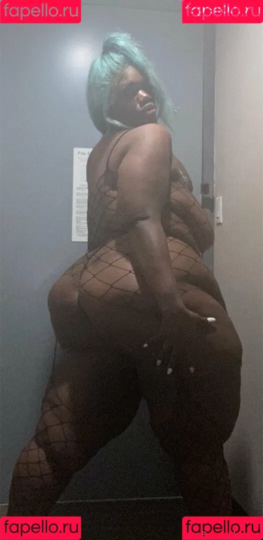 beverlyblue3x Onlyfans Photo Gallery 