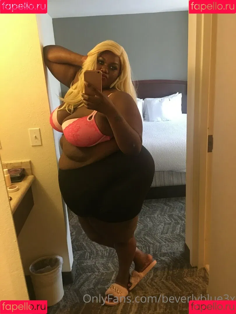 beverlyblue3x Onlyfans Photo Gallery 