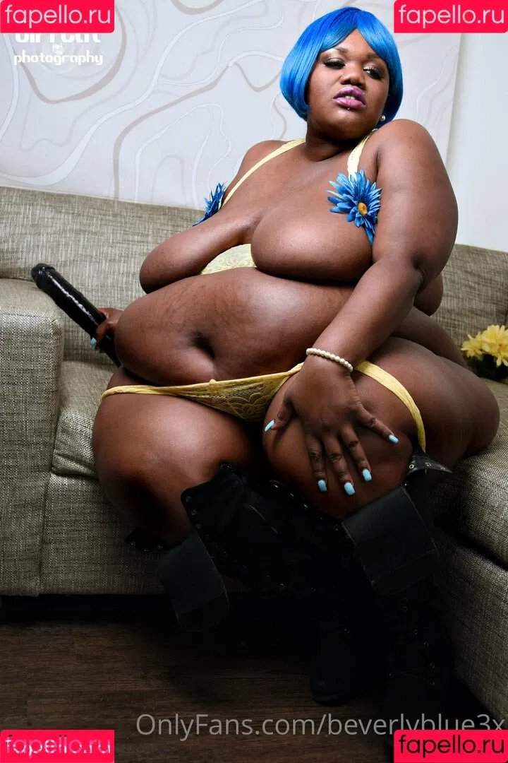beverlyblue3x Onlyfans Photo Gallery 