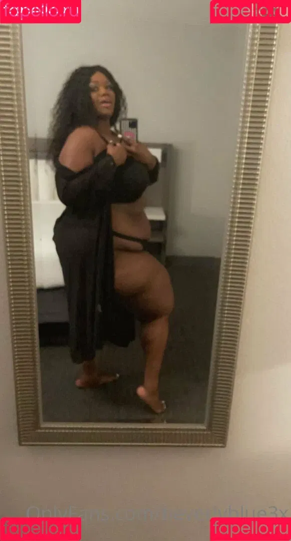 beverlyblue3x Onlyfans Photo Gallery 
