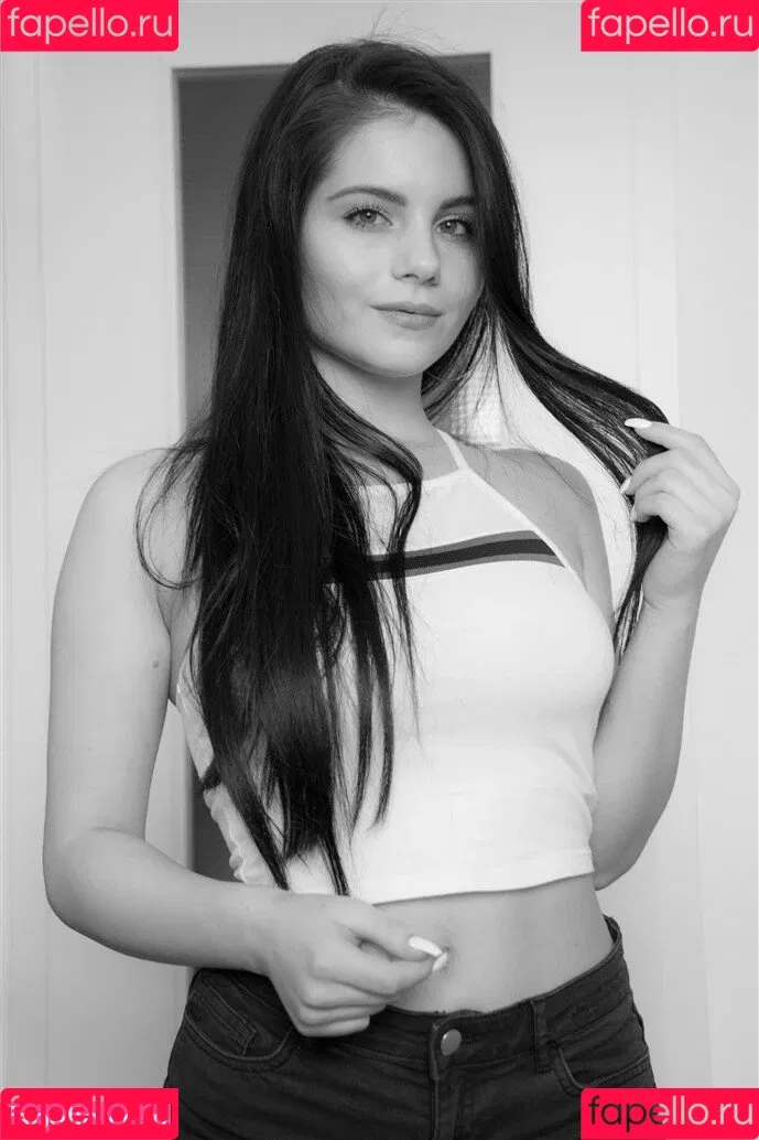 Madlen.brandao Onlyfans Photo Gallery 