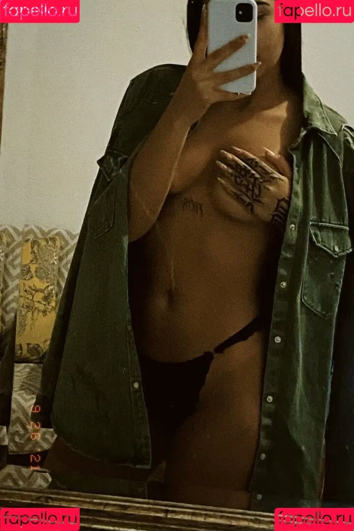 Leticia Ceroche Onlyfans Photo Gallery 