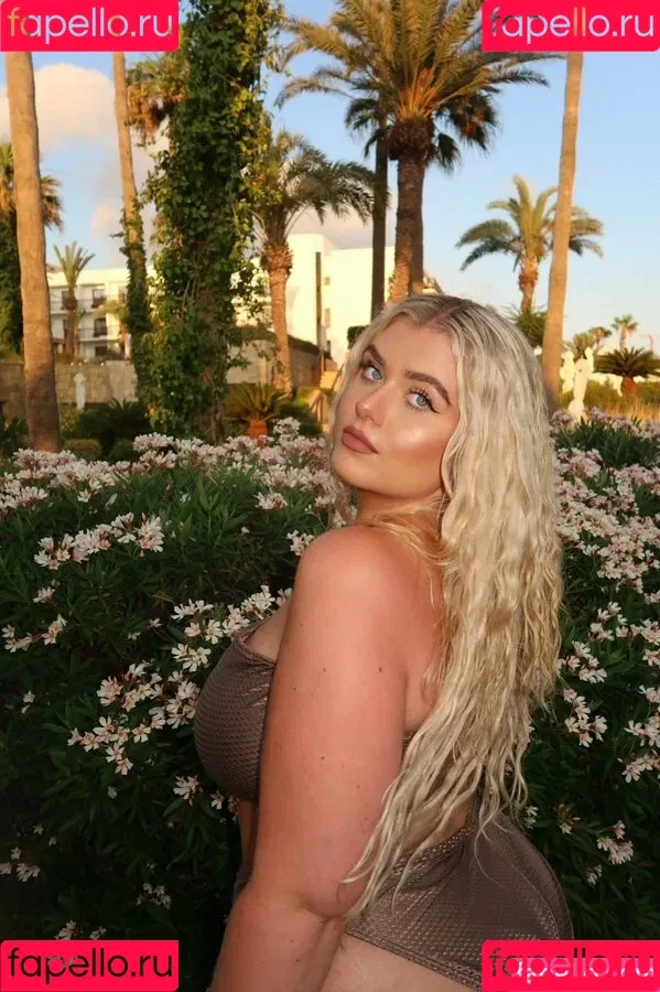 Izzy Nicholls Onlyfans Photo Gallery 