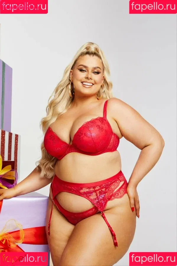 Izzy Nicholls Onlyfans Photo Gallery 