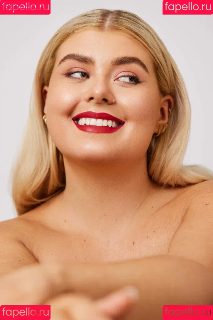 Izzy Nicholls Onlyfans Photo Gallery 