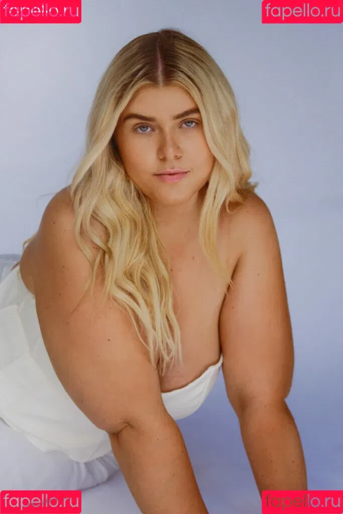 Izzy Nicholls Onlyfans Photo Gallery 