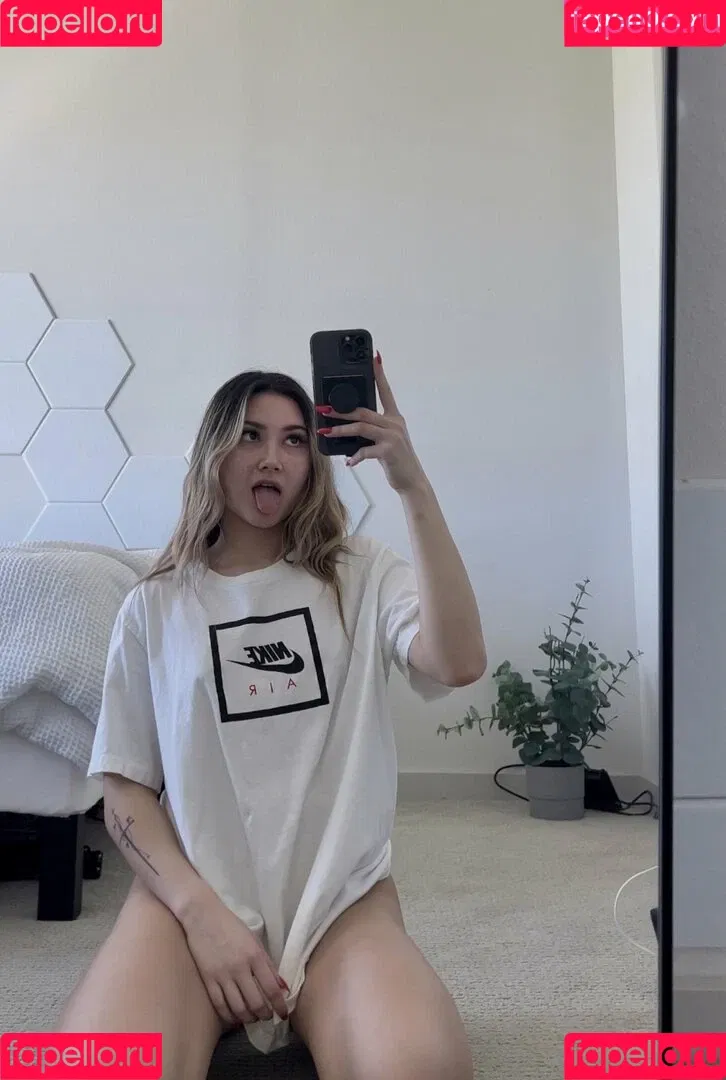 Latest leaks Leoniemontybtw nude - Fapello